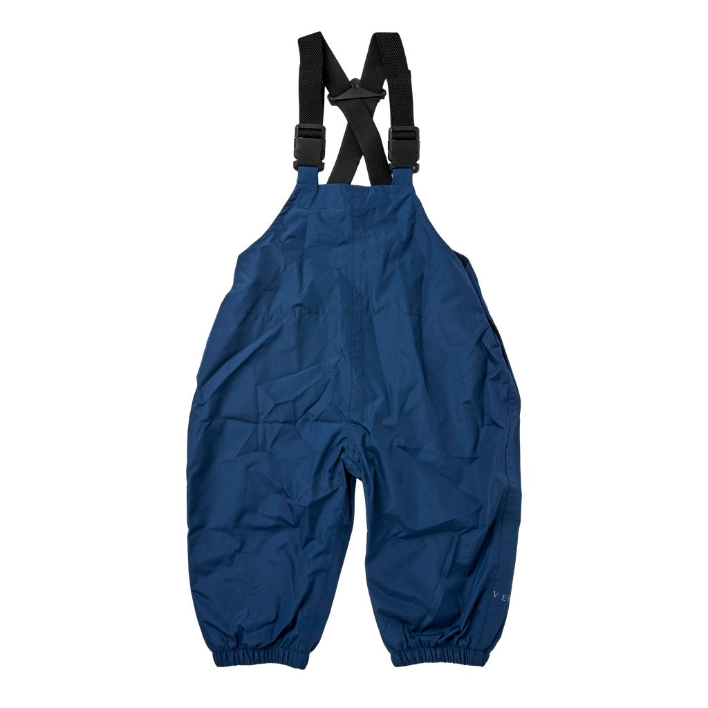 RE-LOVE Rain suit, jacket and pants in waterproof and breathable outer fabric (10,000mm / 10,000gr) with taped seams.